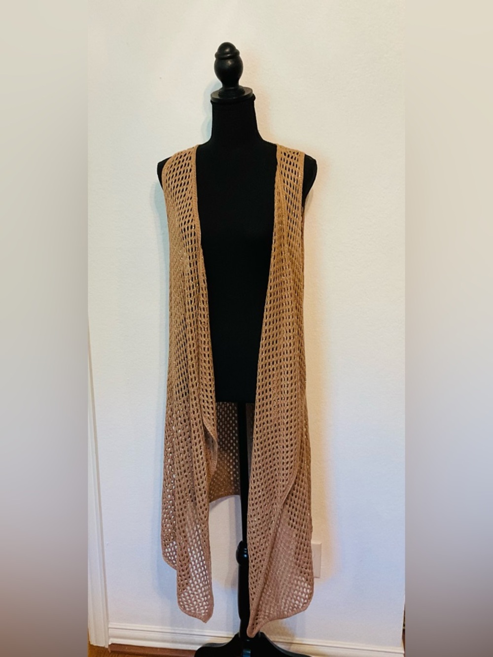 Open-Weave Long Sleeveless Vest in Camel/Tan